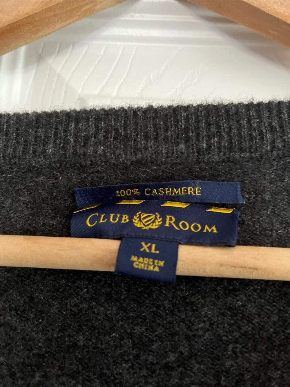 Club Room Men's 100% Cashmere Dark Charcoal V-Neck Sweater